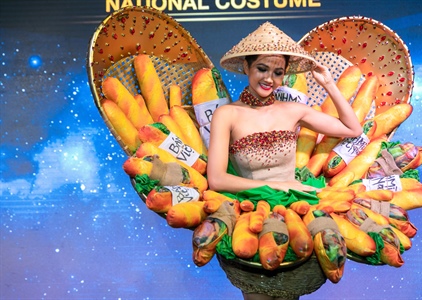 H’Hen Niê mang "Bánh mì" đến Miss Universe 2018