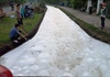 Quảng Nam: Người dân vô ý rửa thùng phuy chứa dung dịch lạ ở kênh thủy lợi, cá chết dày đặc