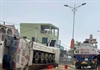 Nghệ An: Lật xe bồn chở xăng tràn quốc lộ 1A, giao thông ách tắc hàng giờ