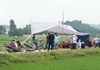 Người dân tiếp tục chặn xe chở rác thải vào bãi rác Nam Sơn (Hà Nội): Chính quyền thất hứa?