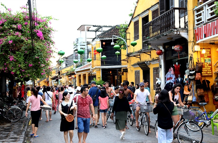 Việt Nam đang trải qua giai đoạn bùng nổ về phát triển du lịch