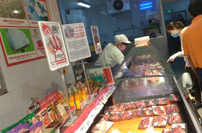 Hà Nội: Hàng hóa, mỳ tôm lại đầy siêu thị