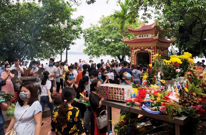 Bộ VHTTDL nhắc nhở Hà Nội để đông người tụ tập, đi lễ ở Phủ Tây Hồ