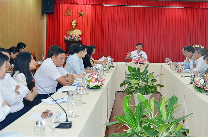 Làm việc với các cơ sở đào tạo phía Nam, Bộ trưởng Nguyễn Ngọc...