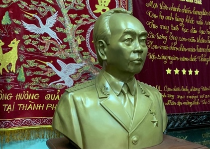 Điện Biên: Duyệt mẫu tượng thờ Đại tướng Võ Nguyên Giáp tại Mường Phăng