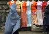 Taliban lệnh chủ cửa hàng quần áo cắt bỏ đầu mannequin