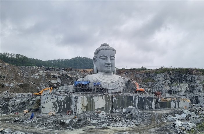 Về tượng Phật có kích thước lớn đang gây "sốt" ở Đà Nẵng