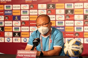 HLV Park Hang-seo: Chúng tôi nỗ lực có điểm trước Australia