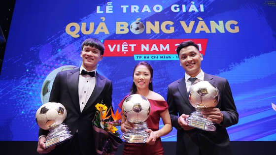 Quả bóng vàng Việt Nam 2021: Vinh danh Hoàng Đức, Văn Ý và Huỳnh Như