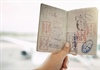 Singapore dừng đóng dấu vào hộ chiếu du khách nhập cảnh ngắn hạn