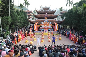 Xây dựng môi trường văn hóa trong lễ hội truyền thống