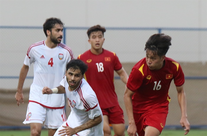 U23 Việt Nam thi đấu nỗ lực trước U23 UAE
