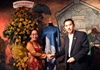 Tiếp nhận áo dài Batik do Indonesia trao tặng