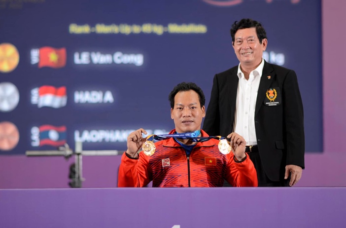 Lực sĩ Lê Văn Công giành HCV ASEAN Para Games 2022