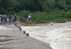 Lào Cai: Một học sinh bị lũ cuốn trôi khi qua đập tràn