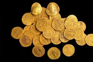 Tìm thấy 44 đồng tiền vàng cực kỳ quý hiếm tại Israel