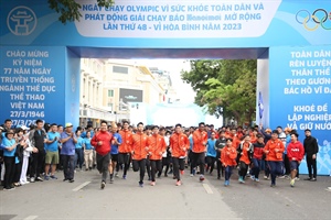Hơn 3.500 người tham gia Ngày chạy Olympic và phát động Giải chạy Báo Hà Nội mới