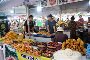 Khánh Hòa: Phát triển chợ đêm thu hút khách du lịch