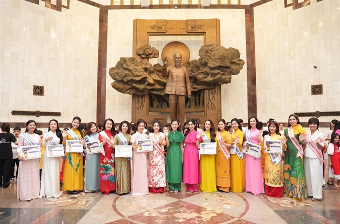 Vinh danh 12 huấn luyện viên Cuộc thi MC nhí 2023 tại Bảo tàng Hồ Chí Minh