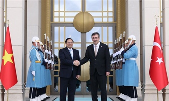 Thủ tướng Phạm Minh Chính hội đàm với Phó Tổng thống Thổ Nhĩ Kỳ Cevdet...