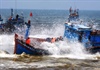 Cứu vớt an toàn 11 ngư dân bị nạn ở vùng biển Hoàng Sa