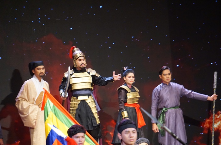 Diện mạo mới của sân khấu sử Việt