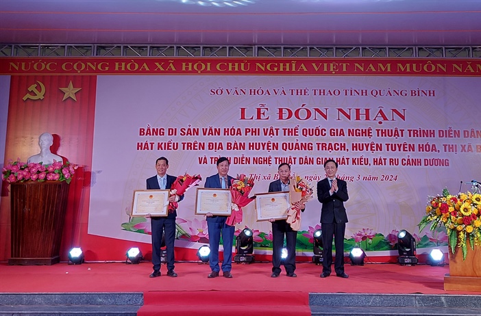 Quảng Bình: Đón nhận Di sản văn hoá phi vật thể quốc gia hát Kiều